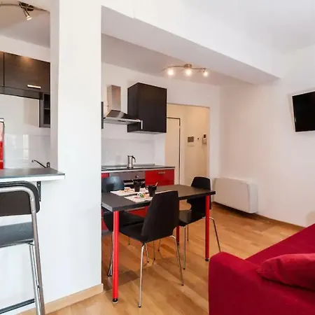 Apartment Via Garofani 8